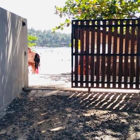 Surf Villa Hiriketiya Матара Екстериор снимка