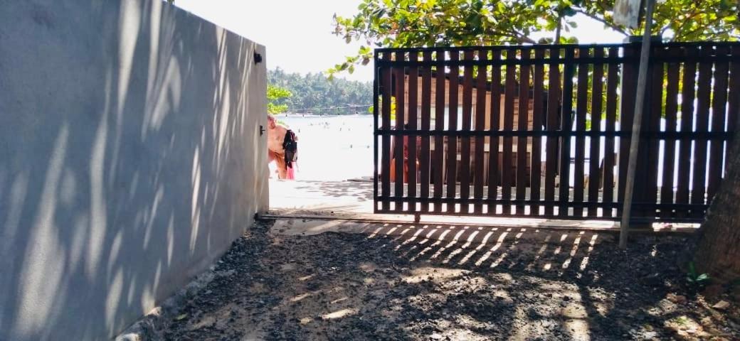 Surf Villa Hiriketiya Матара Екстериор снимка